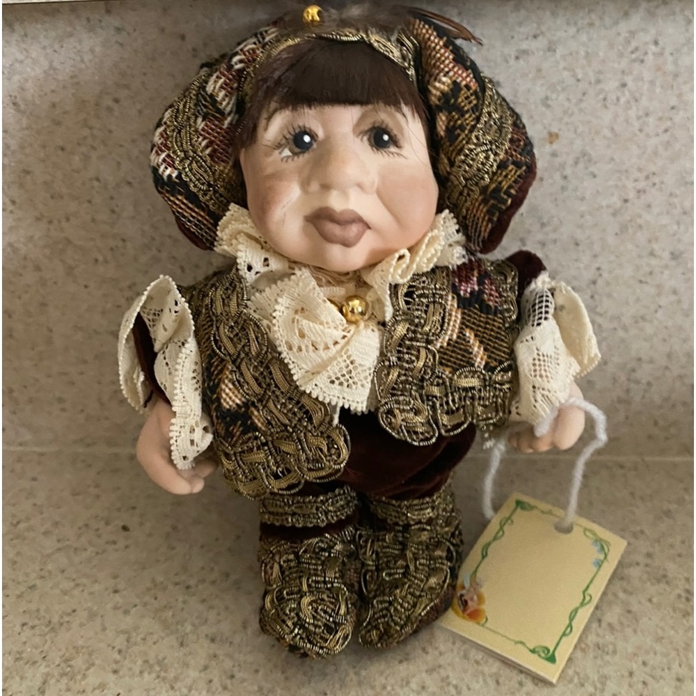 NEW AUTHENTIC ITALIAN PORCELAIN DOLL “FROG”. MADE IN ITALY